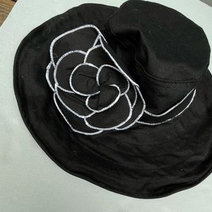 NWOT Scala Collections black sun hat